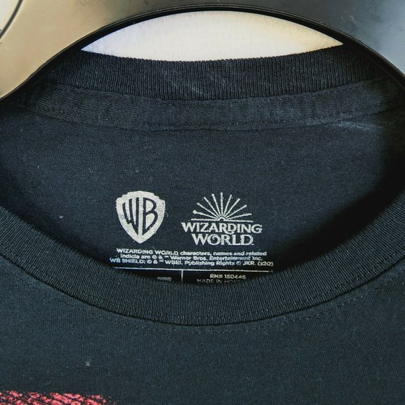 WB Wizarding World Harry Potter Gryffindor Triwizard Tournament T-Shirt Men Sz M - Picture 4 of 10